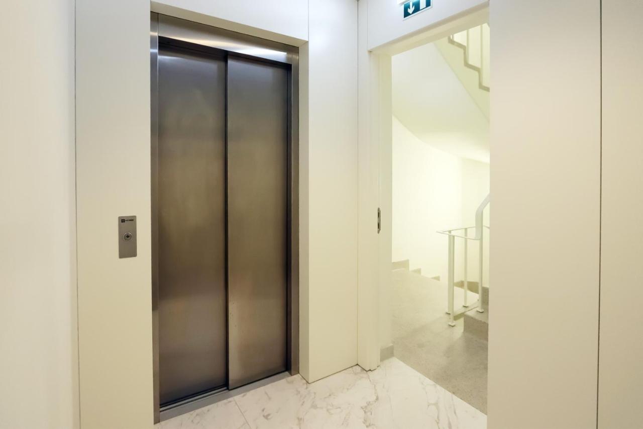 HM - Sta. Catarina Charming Apartment Porto Bagian luar foto